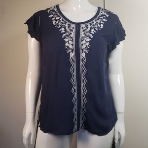 Time and tru navy blue top